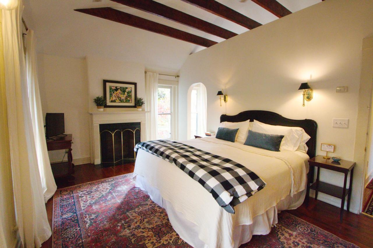 Louisville Bourbon Inn Habitación foto
